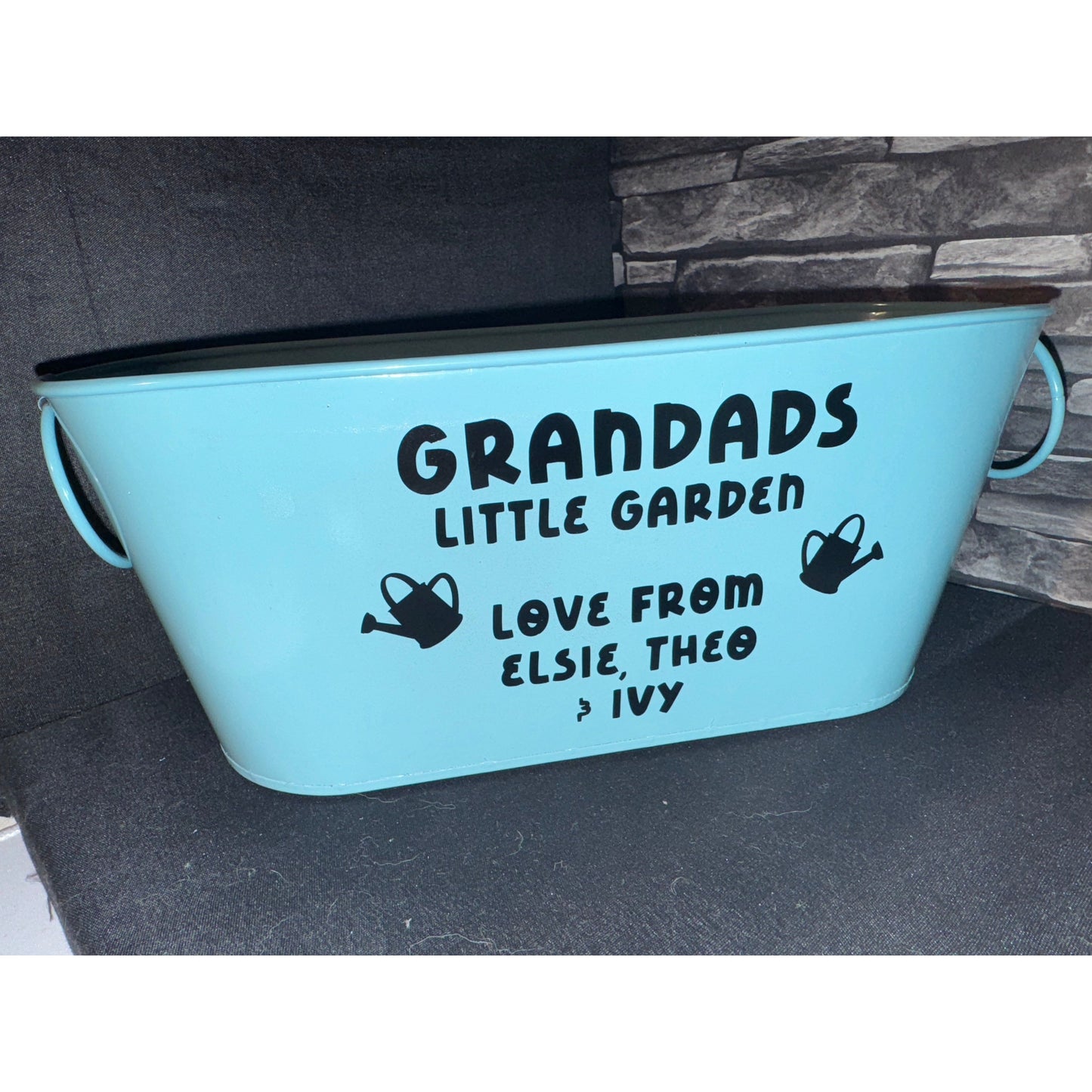 Metal trough planter