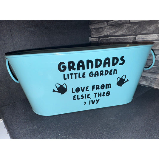 Metal trough planter
